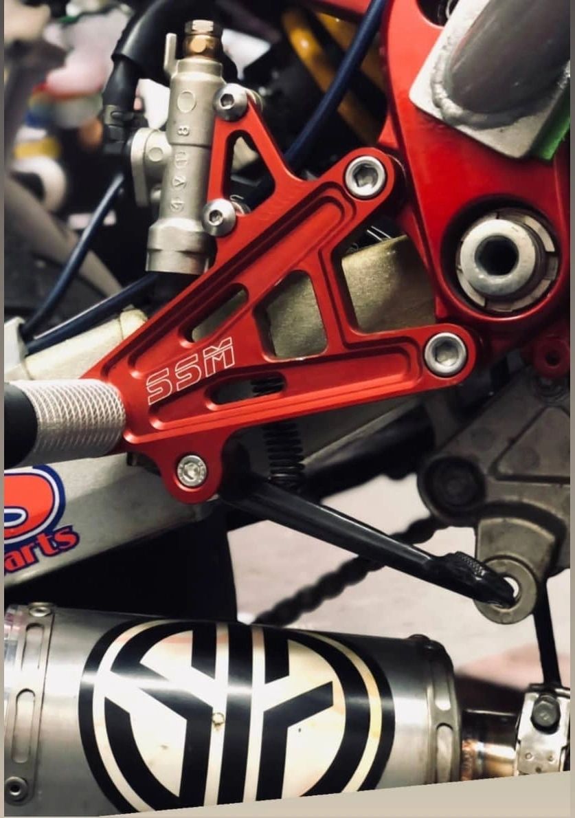Rearsets with Solid Pegs - SS-MOTO 